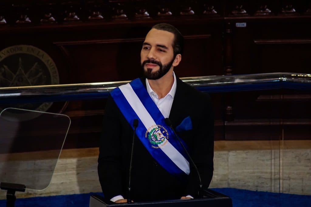 Bukele preparará a reos para reconstruir El Salvador