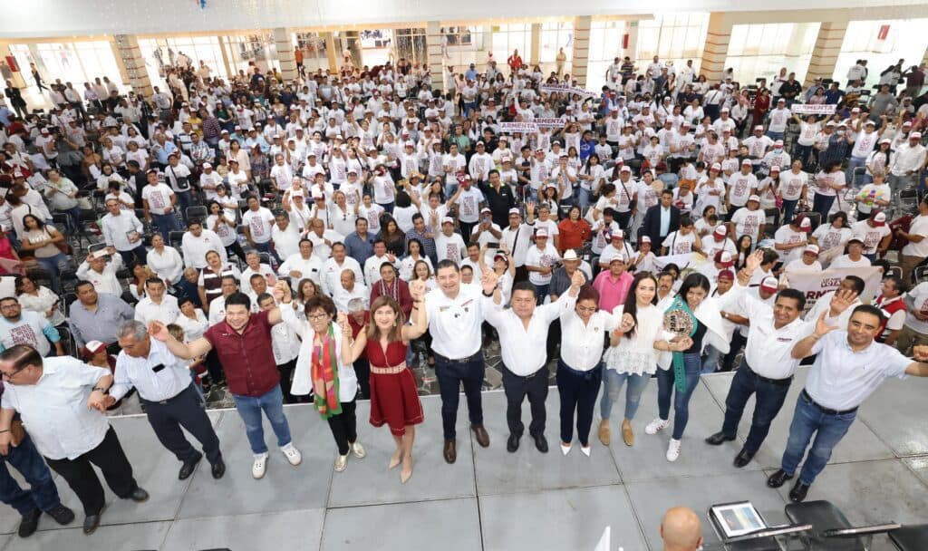 Orgulloso de mis raíces mixtecas, se gobierna con el pueblo, no con la realeza refiere Armenta