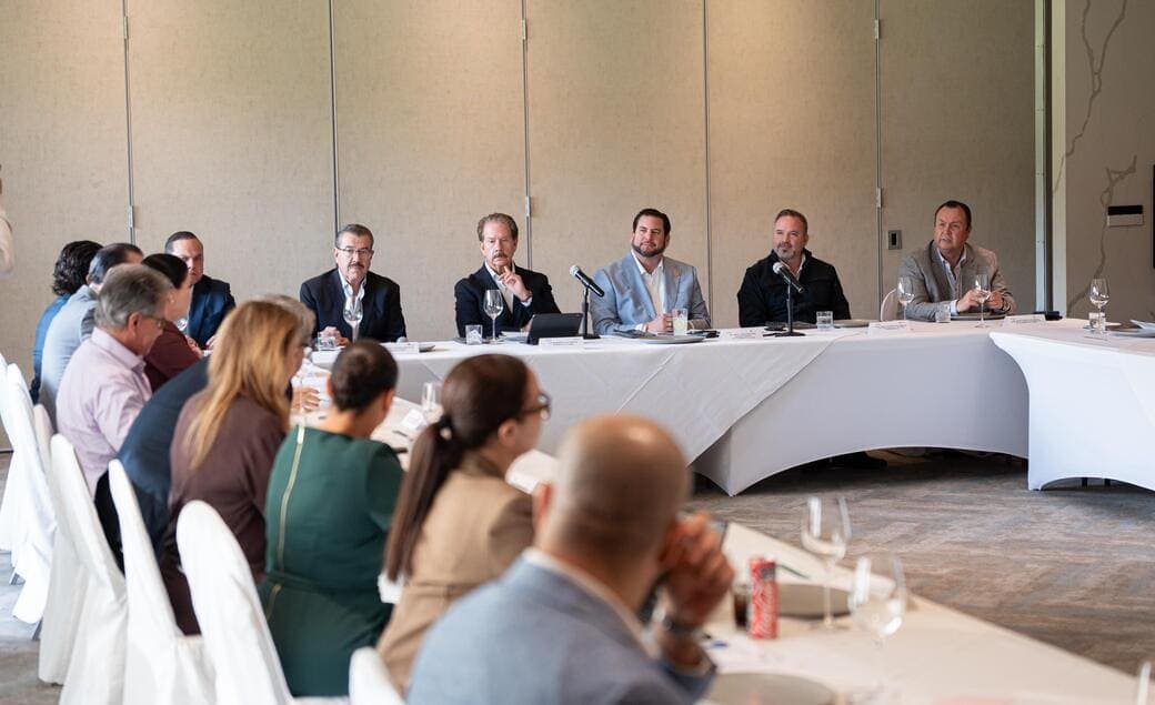 Sostiene Ismael Burgueño encuentro con integrantes del Consejo Coordinador Empresarial (CCE) de Tijuana