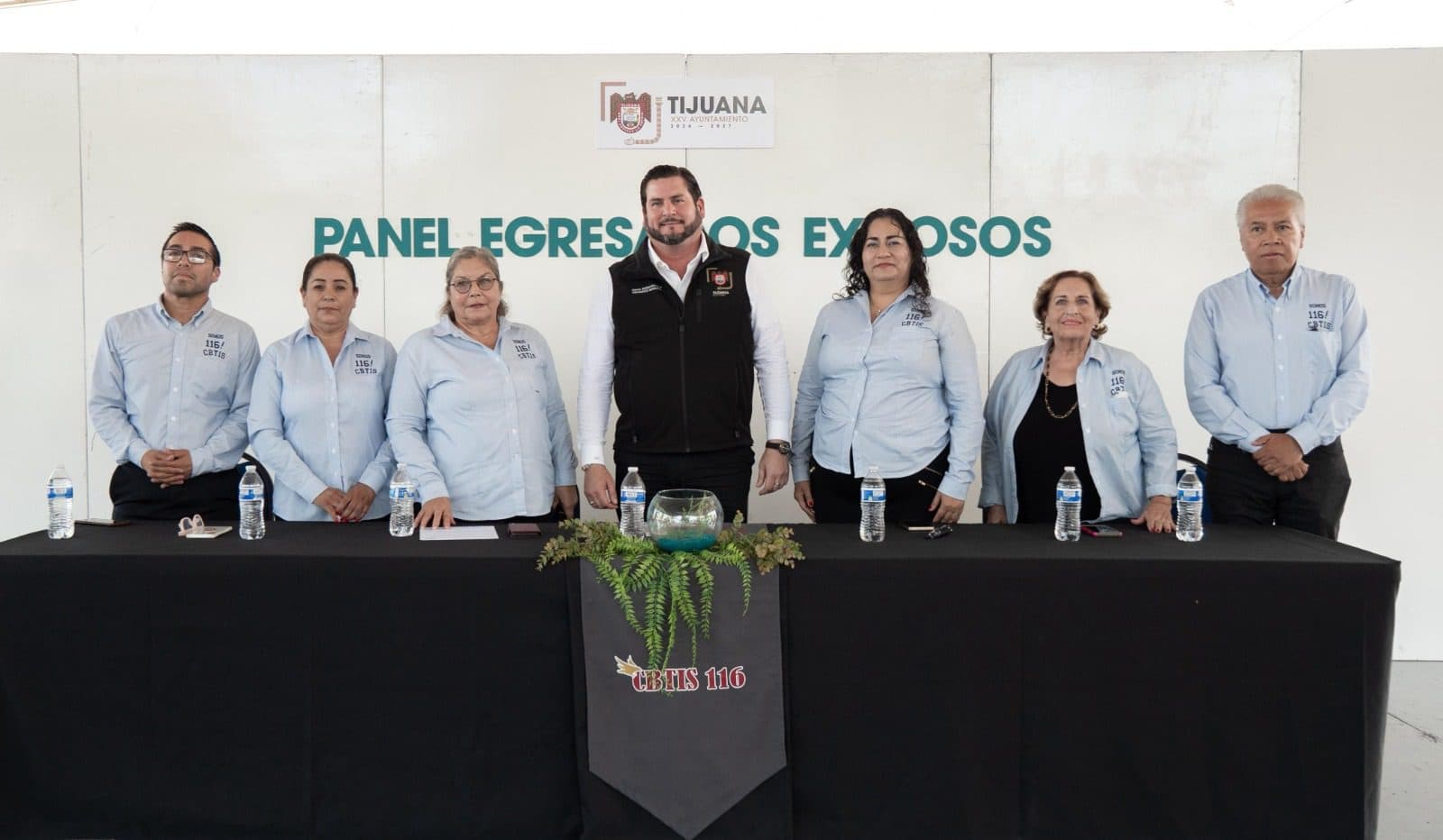 Participa Ismael Burgueño en Panel de Egresados Exitosos del CBTis 116