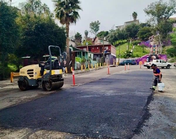 Continúa XXV Ayuntamiento de Tijuana con trabajos de bacheo en delegaciones municipales