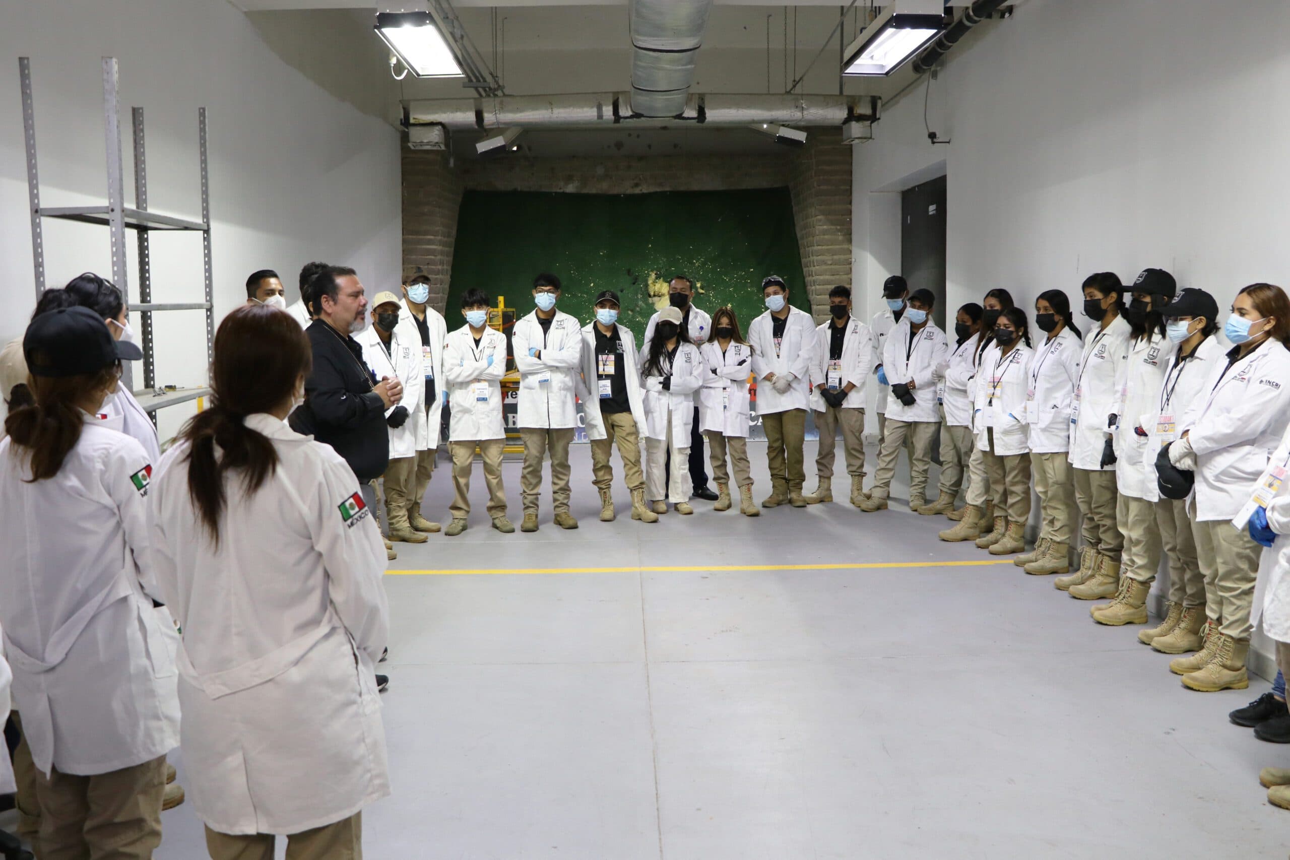 Recibe IJCF a universitarios en visitas académicas para conocer áreas y actividades