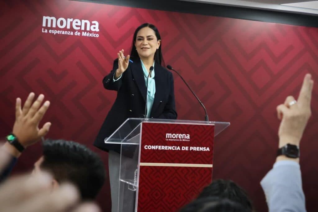 Ariadna Montiel Reyes, presidenta de Morena, durante conferencia de prensa sobre la alianza con PT y PVEM para 2027.