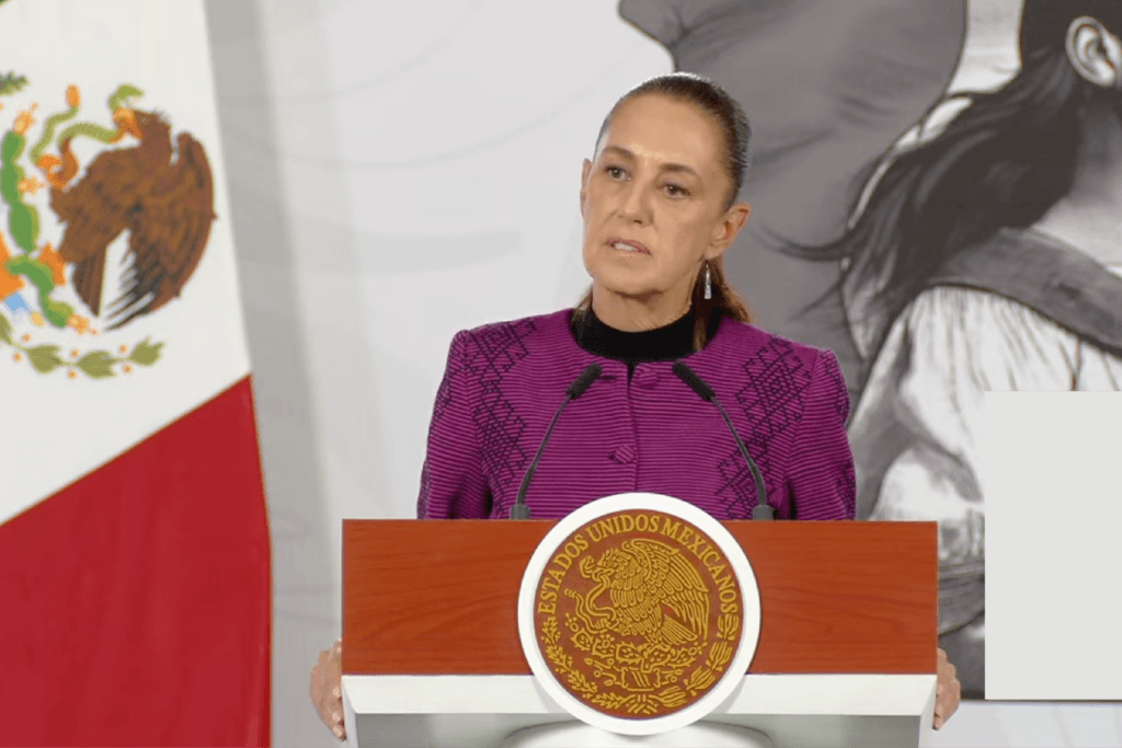 Claudia Sheinbaum durante la Mañanera del Pueblo, abordando comentarios de Manuela Obrador sobre Donald Trump.