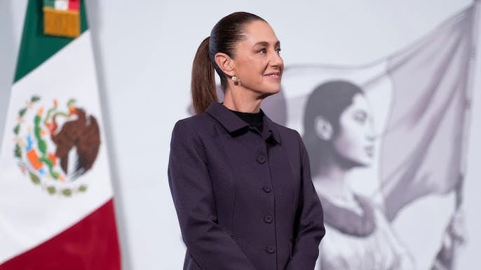 Claudia Sheinbaum durante la presentación de la reestructuración de la Oficina de la Presidencia en México.