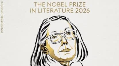 Anne Carson, ganadora del Premio Nobel de Literatura 2026, retratada con gafas y expresión reflexiva, simbolizando su innovación literaria.