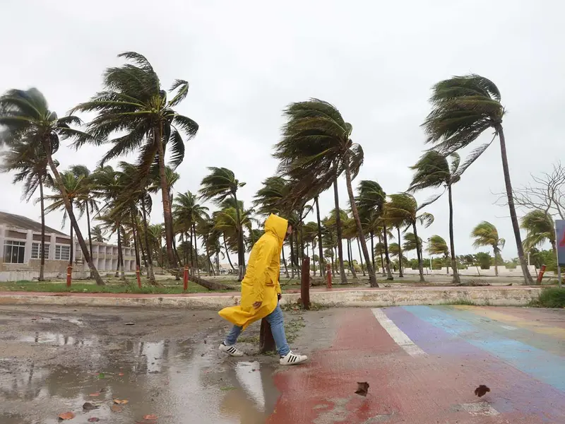 Beryl se dirige hacia Tamaulipas y Texas, ahora como tormenta